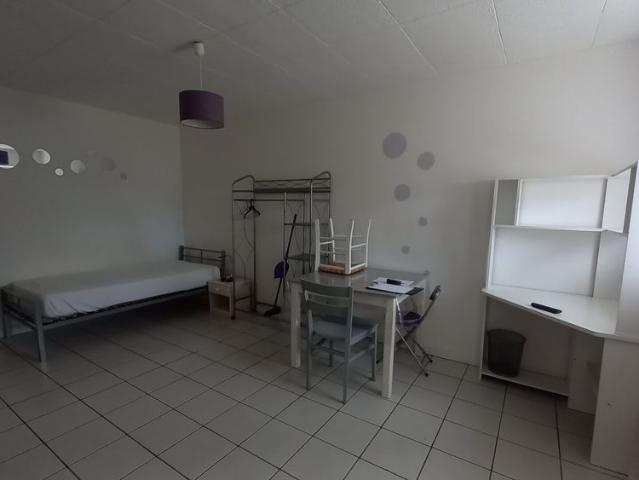 Appartement T1 PABU à louer