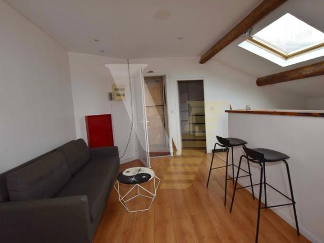 APPARTEMENT T1BIS EN CENTRE VILLE