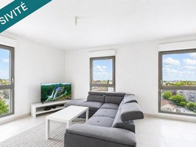 Appartement T2, 43m², ascenseur au 7ème et dernier étage avec parking