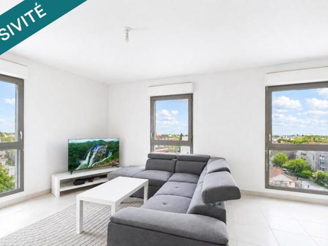 Appartement T2, 43m², ascenseur au 7ème et dernier étage avec parking