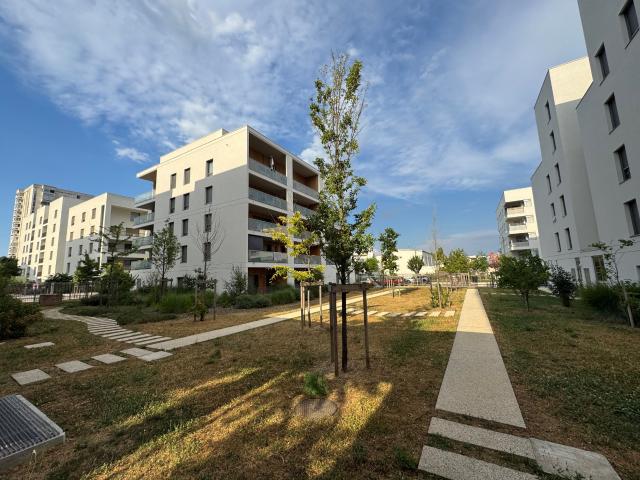APPARTEMENT T2 42.03M2 BRON