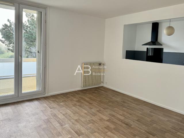 Appartement T2 44m2 avec balcons Gradignan