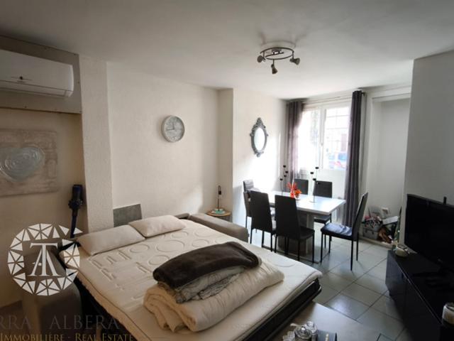 Appartement T2 45,60m2 + cour