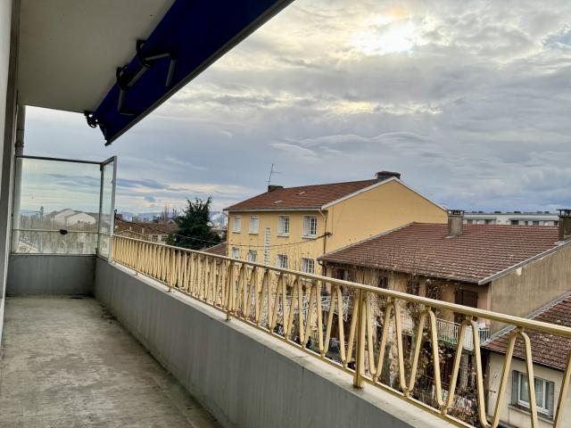 Appartement T2 55M2 avec balcon