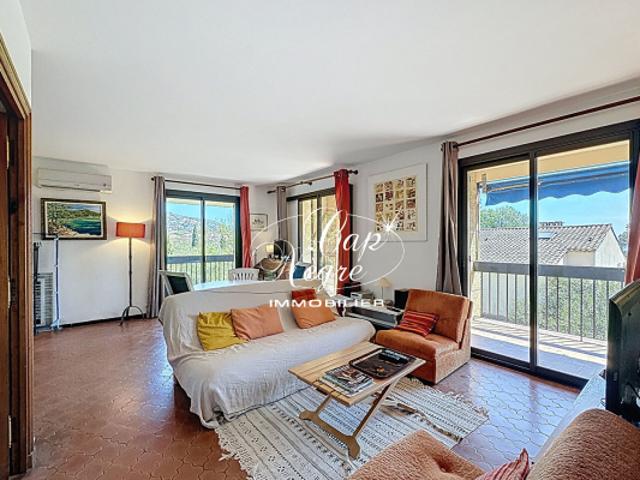 Appartement T2 60 m² à 300m de la plage Cavalière Le Lavandou