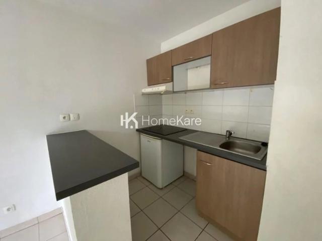 APPARTEMENT T2 + 1 PLACE DE PARKING