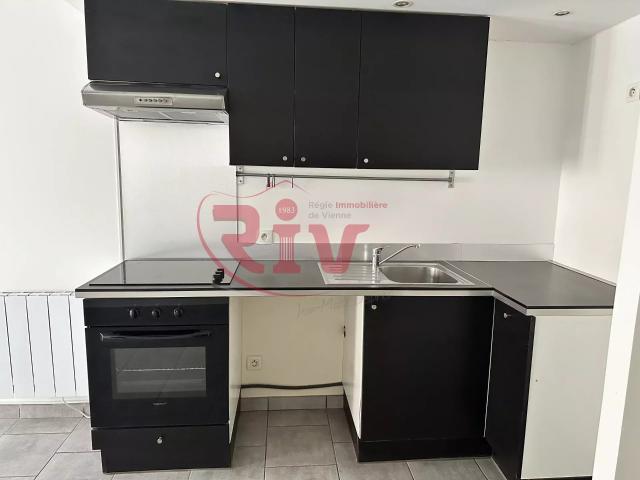 Appartement T2 1er étage Centre ville de VIENNE
