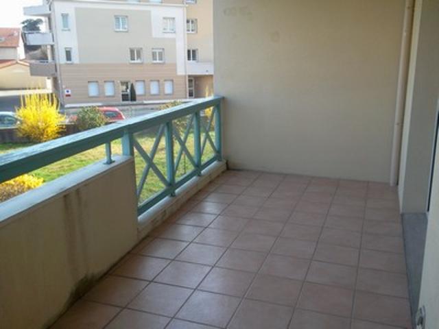 APPARTEMENT T2 + TERRASSE + PARKING A TOURNON SUR RHONE