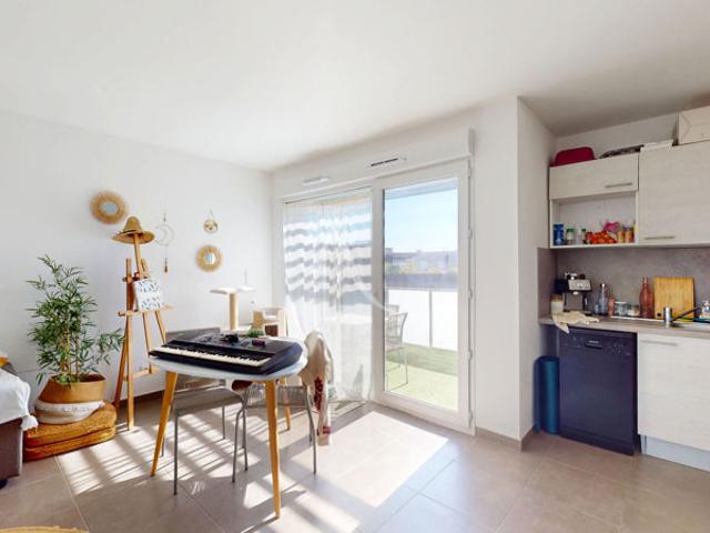 Appartement T2 traversant de 45 m² avec terrasse et parking Secteur Croix d'Argent, Montpellier
