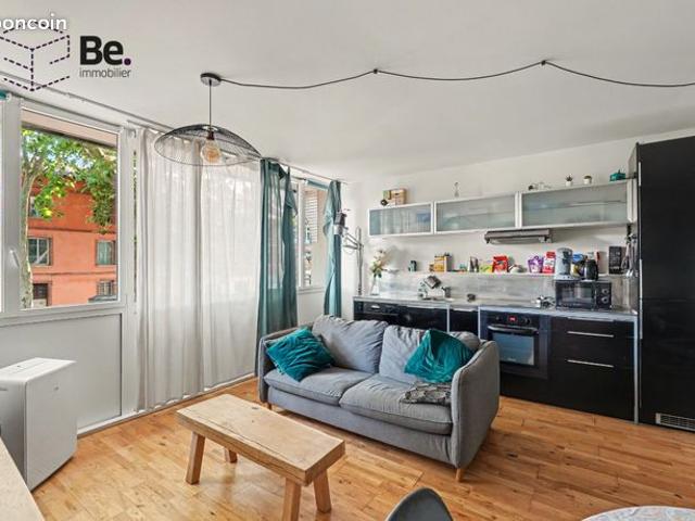 Appartement T2 vendu meublé Cœur de St Cyprien