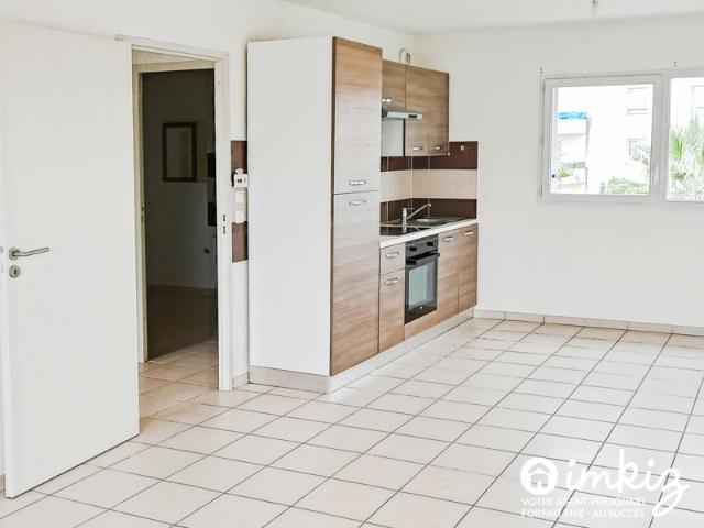 Appartement T2 Vertefeuille Terrasse et parking