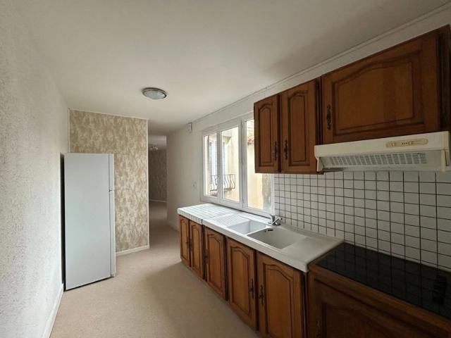 Appartement T2 VIDE JONZAC Centre Ville