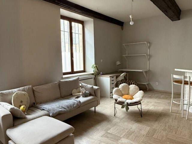 Appartement T2 vieille ville Rue de la Source