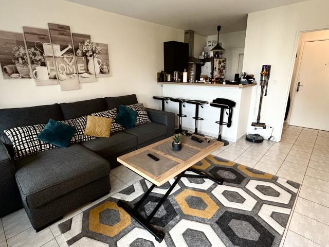 APPARTEMENT T2 VILLEURBANNE NON MEUBLE 43.68 m² / GARAGE