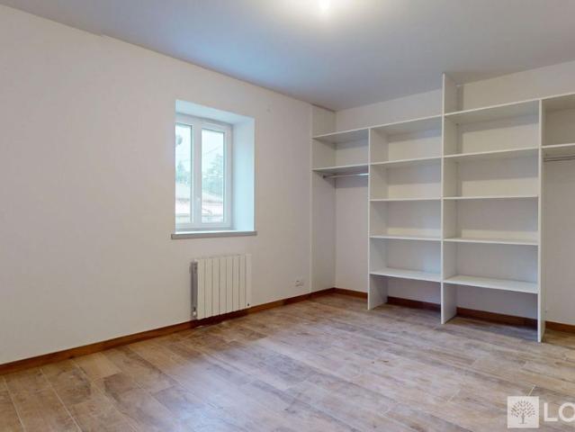 Appartement T2 VILLIE MORGON à louer