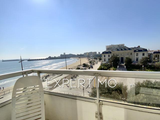 Appartement VUE MER T2 de 43 m2. 1 chambre. Ascenseur, cave