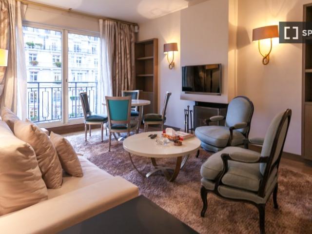 Appartement T2 à louer au Triangle d'Or, Paris