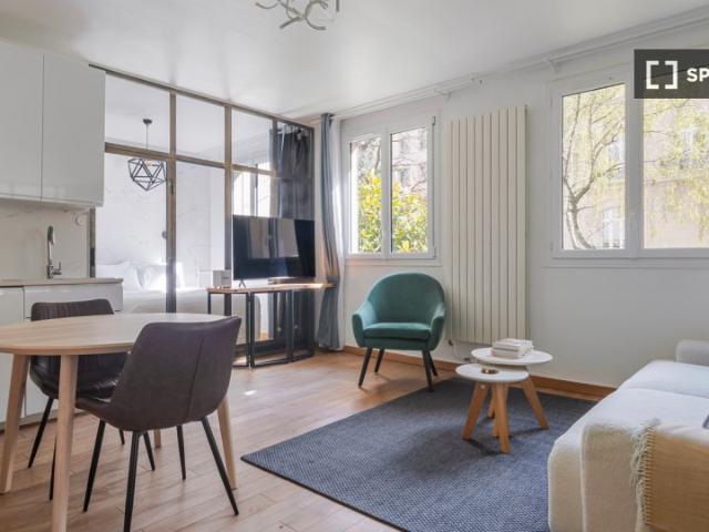 Appartement T2 à louer au Triangle d'Or, Paris