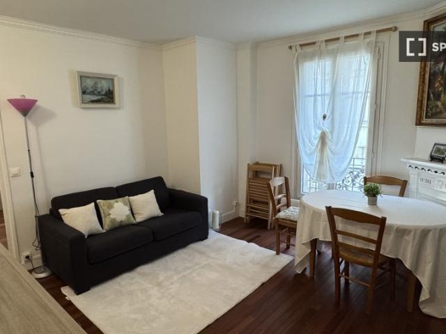 Appartement T2 à louer à Auteuil Sud, Paris