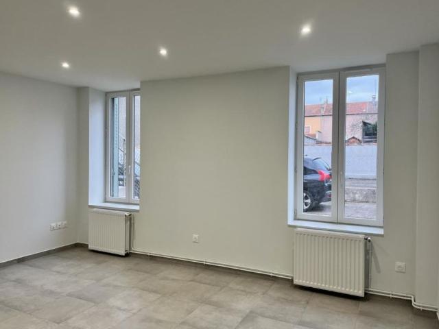 APPARTEMENT T2 A LOUER A MABLY BOURG