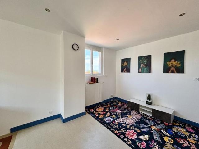 APPARTEMENT T2 A LOUER A ROANNE GARE