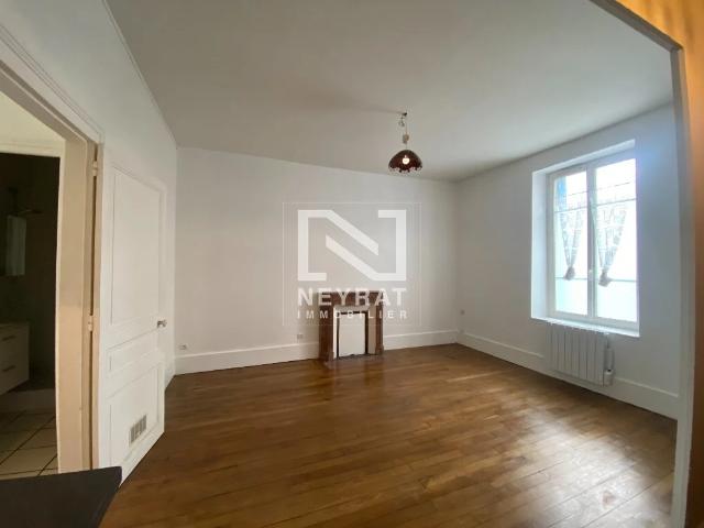 APPARTEMENT T2 A LOUER CHALON SUR SAONE 42.45 m2 525 € charges comprises par mois: Immobilier CHALON SUR SAONE | Neyrat Immobilier