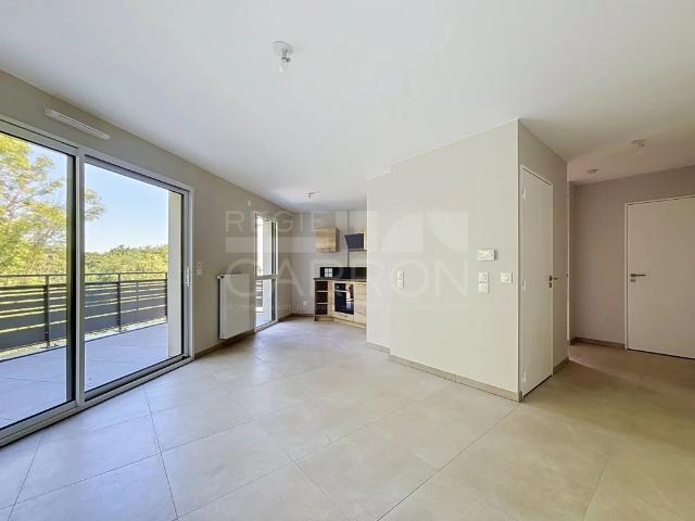 APPARTEMENT T2 A LOUER CHARBONNIERES LES BAINS 42.99 m 2 940 €