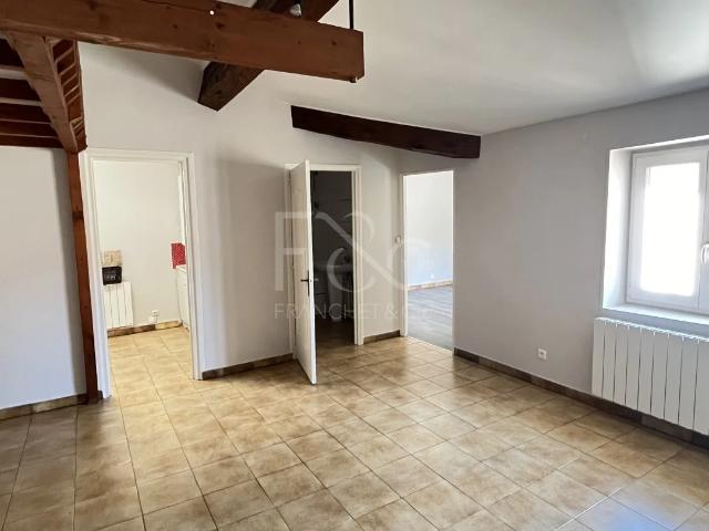APPARTEMENT T2 A LOUER LYON 2EME ARRONDISSEMENT 44.58 m2 808 € charges comprises par mois