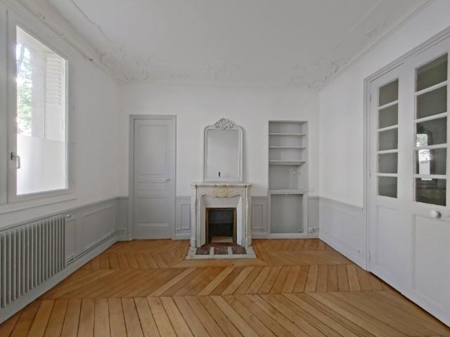 APPARTEMENT T2 A LOUER PARIS 15EME ARRONDISSEMENT 43.68 m2 1 590 € charges comprises par mois: Immobilier PARIS 15EME ARRONDISSEMENT | Perenium, agence immobilière à Paris – administration de biens et gestion locative