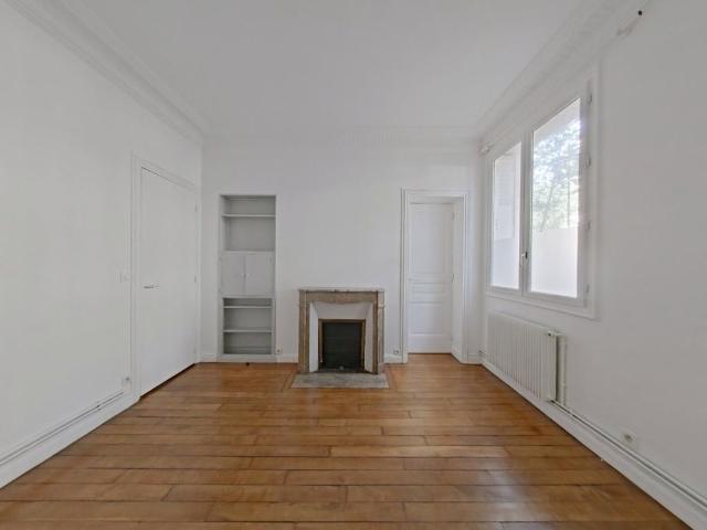 APPARTEMENT T2 A LOUER PARIS 15EME ARRONDISSEMENT 43.68 m 1 850 €