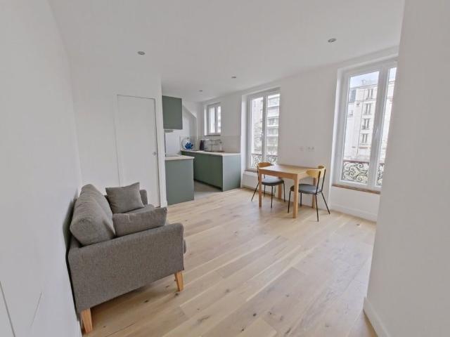 APPARTEMENT T2 A LOUER PARIS 11EME ARRONDISSEMENT 29.34 m 1 254,52 €