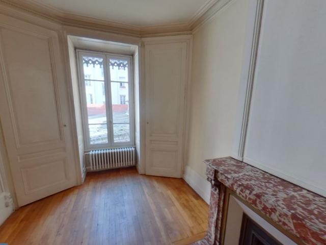 APPARTEMENT T2 A LOUER