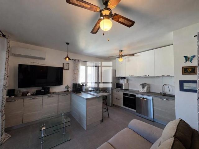 Appartement T2 à vendre avec terrasse, local privatif et place de parking