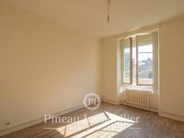 Appartement T2 Angers Gare / Visitation 44m² Grenier Cave 219 000