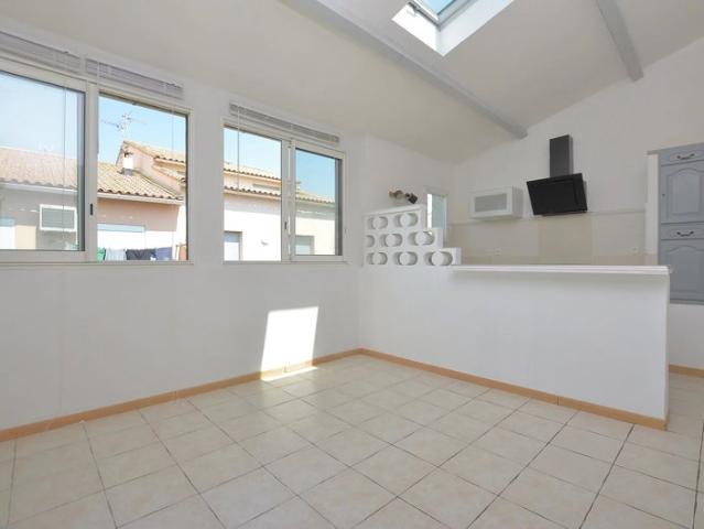 APPARTEMENT T2 AU 1er ETAGE, AU BOUCANET