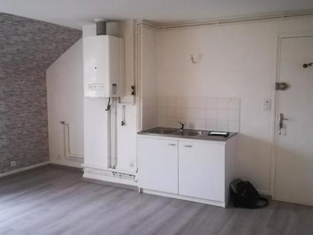 Appartement T2 au 2e étage d'un immeuble