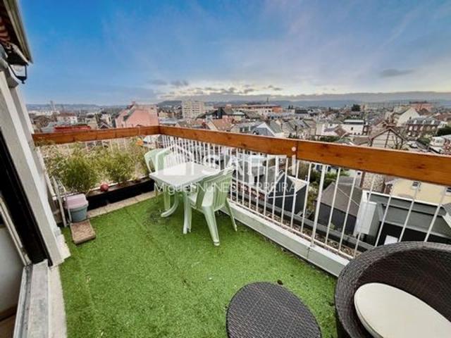 Appartement T2 au dernier étage avec terrasse