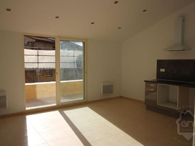 Appartement T2 AVEC BALCON au 3ème étage À RIANS