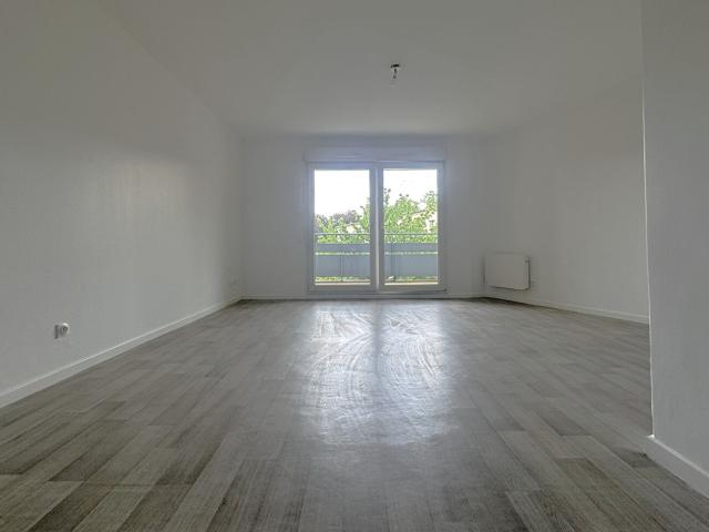 APPARTEMENT T2 AVEC BALCON ET PARKING, Nancy