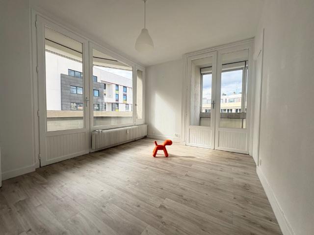 Appartement T2 avec balcons Avenue Julien, proche Jaude