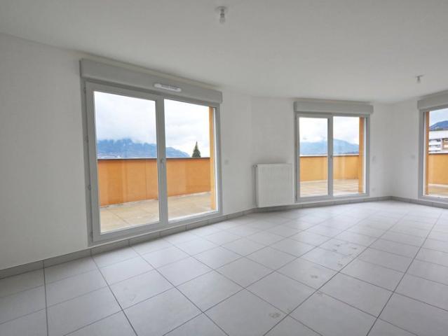 APPARTEMENT T2 AVEC GARAGE BAISSE DE PRIX !