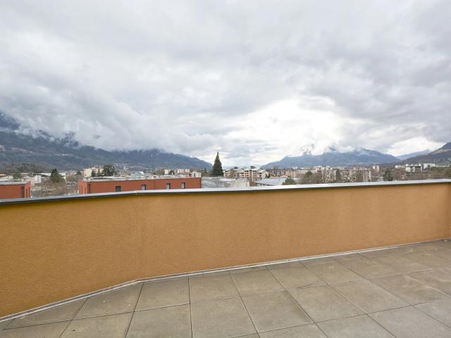 APPARTEMENT T2 AVEC GARAGE BAISSE DE PRIX !