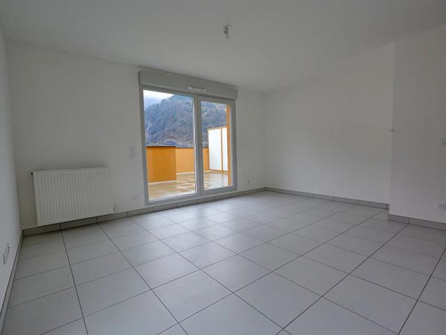 APPARTEMENT T2 AVEC GARAGE BAISSE DE PRIX !