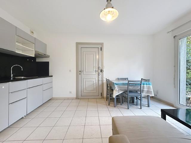 APPARTEMENT T2 AVEC JARDINET PROCHE CENTRE