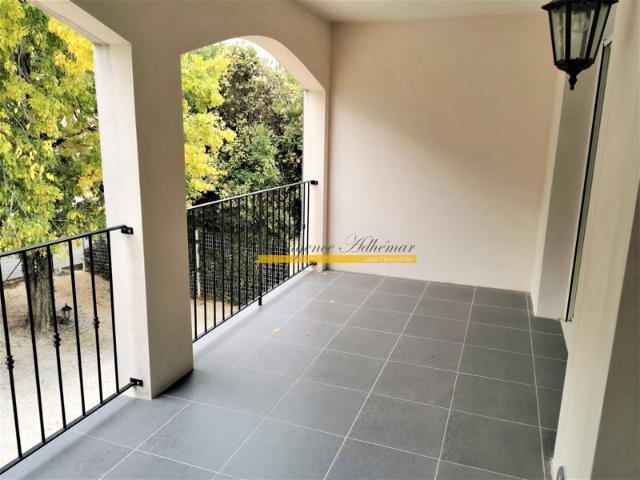 Appartement T2 avec parking et garage à louer, résidence au