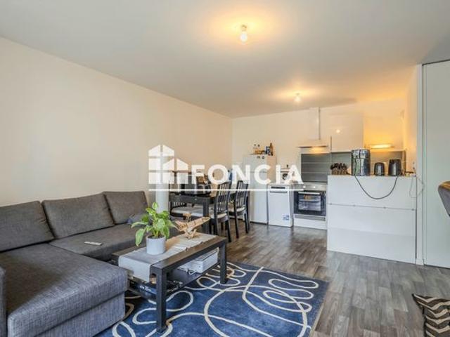 Appartement T2 avec parking privé en s/sol