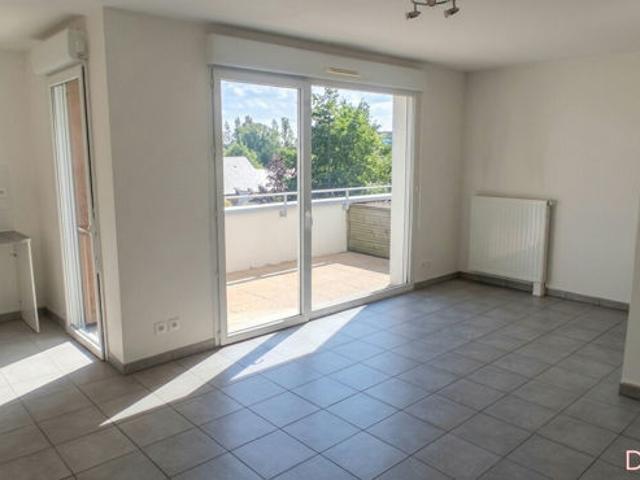 Appartement T2 avec terrasse, ascenseur et parking Emplacement privilégié à Olivet