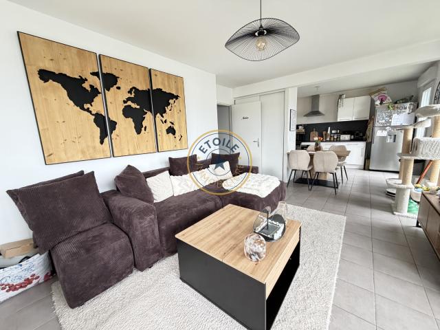 Appartement T2 avec terrasse et garage au 4ème et dernier étage