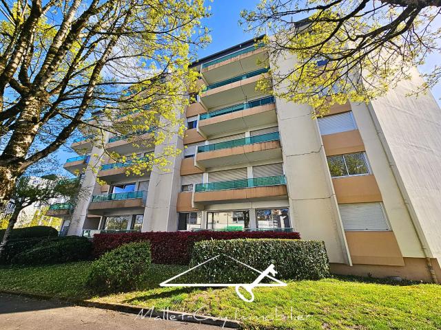 Appartement T2 avec Terrasse et Parking