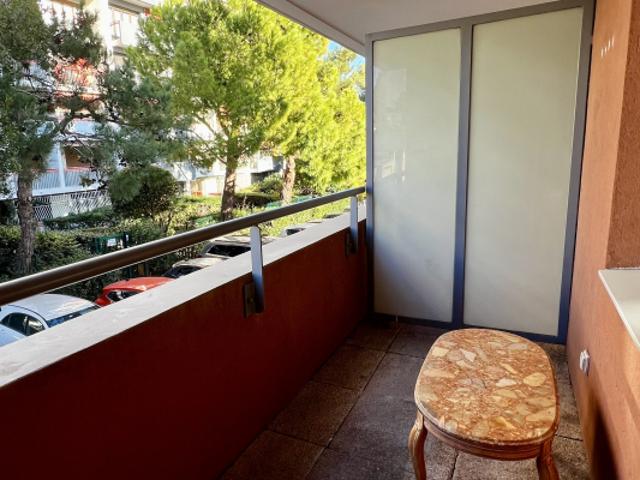 Appartement T2 avec terrasse et parking – Résidence récente au calme
